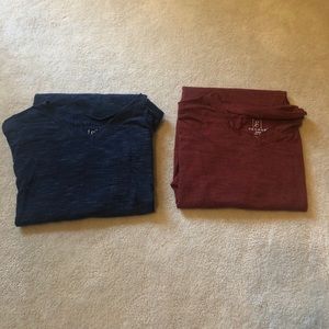 SET OF V NECK TEES